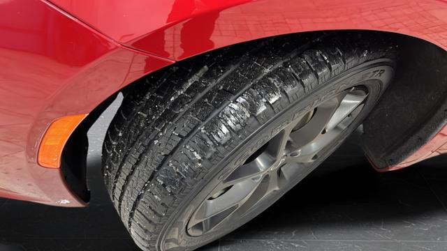 Used 2025 Chrysler Pacifica Limited image 38