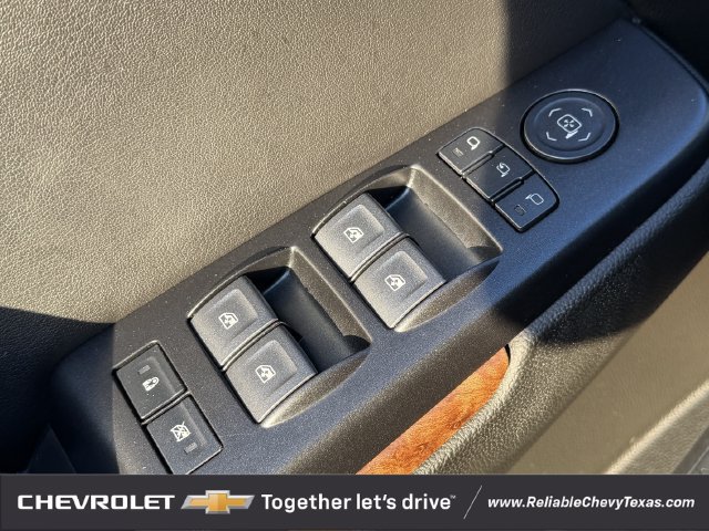 Used 2020 Chevrolet Tahoe Premier w/ Premier Plus Edition RWD image 26