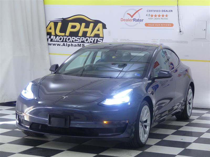 Used 2023 Tesla Model 3 Standard Range image 3