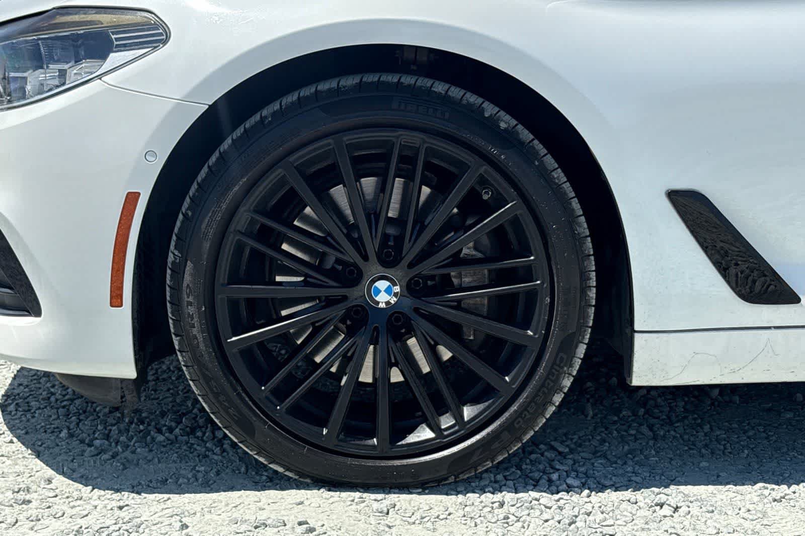 Used 2017 BMW 540i RWD image 12