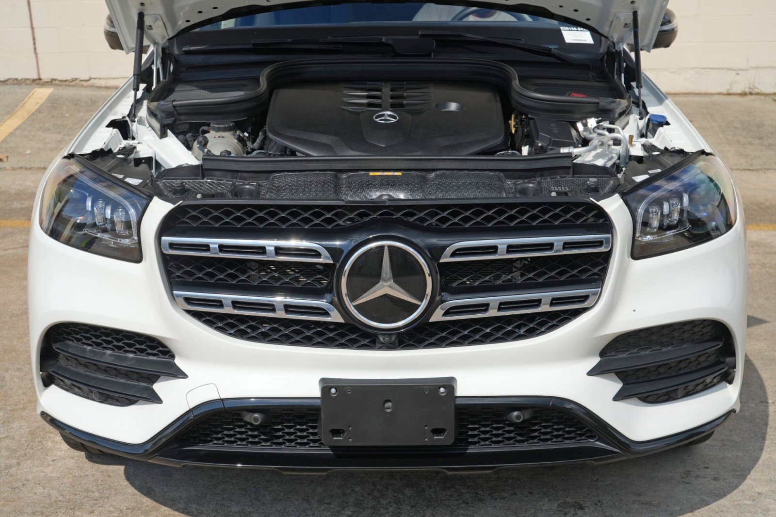 Used 2023 Mercedes-Benz GLS 580 4MATIC image 8