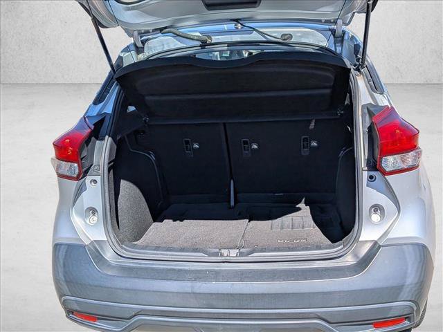 Used 2019 Nissan Kicks SV FWD image 6