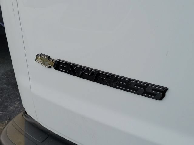 Used 2020 Chevrolet Express 2500 Extended w/ Driver Convenience Package RWD image 5