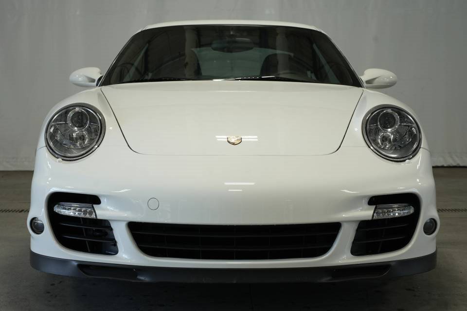 Used 2008 Porsche 911 Turbo image 11
