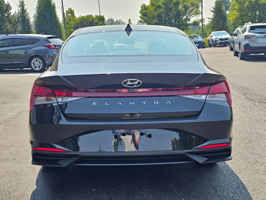 Used 2023 Hyundai Elantra SEL FWD image 6