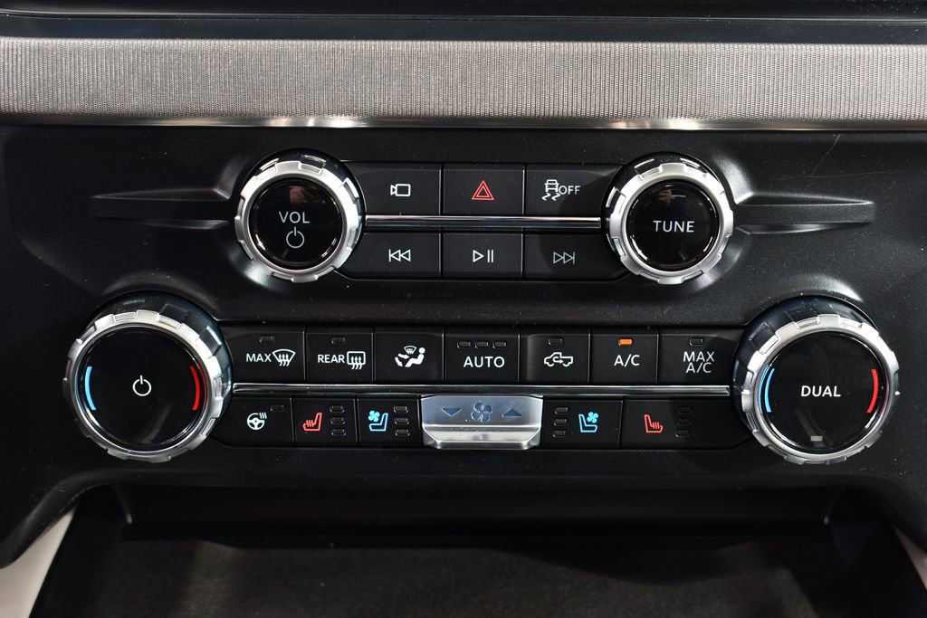 New 2026 Ford F350 Platinum AWD/4WD image 29