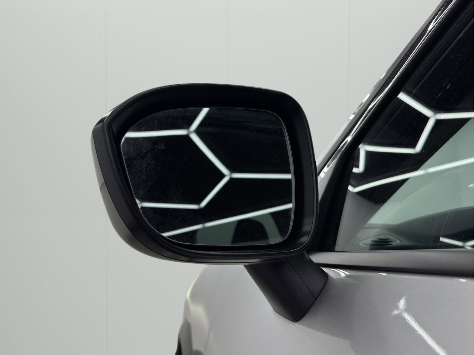 Used 2024 Nissan Rogue S AWD/4WD image 55