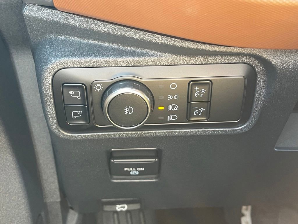 Used 2024 Ford Bronco Outer Banks AWD/4WD image 17