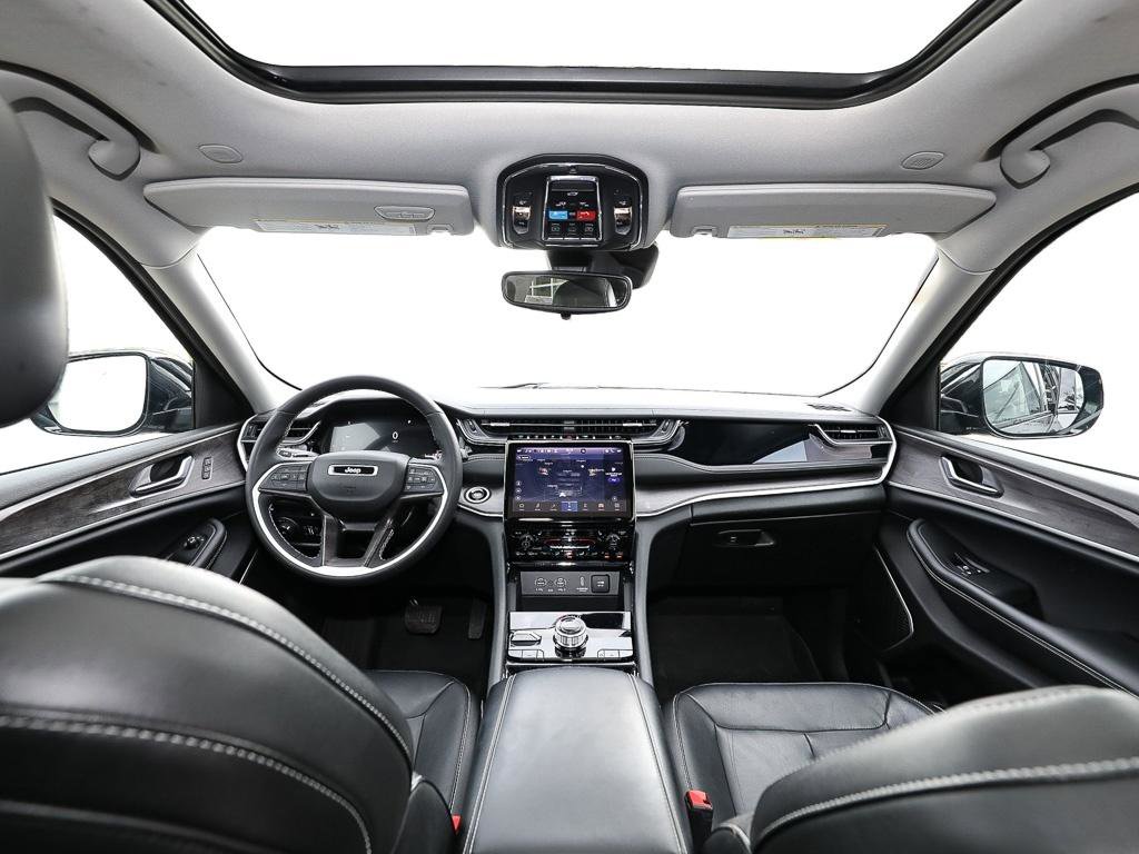 Used 2022 Jeep Grand Cherokee Limited 4xe image 24