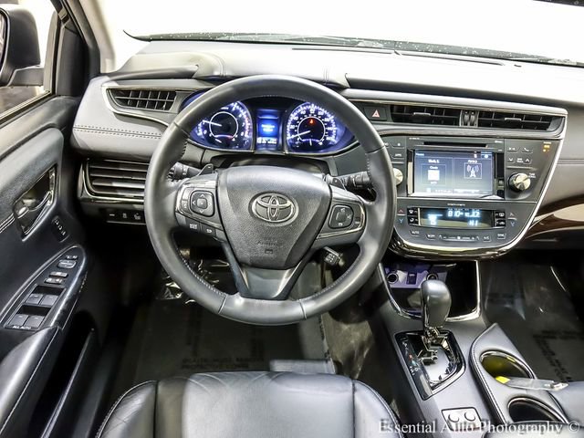 Used 2015 Toyota Avalon XLE Touring image 2