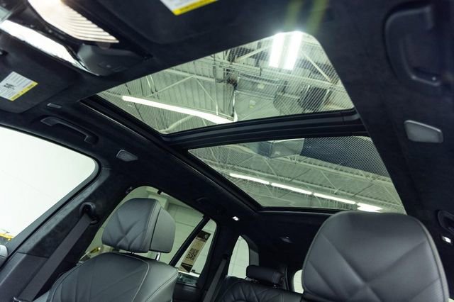 New 2026 BMW X5 M60i image 16