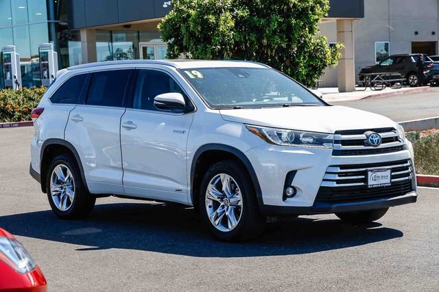 Used 2019 Toyota Highlander Limited image 6