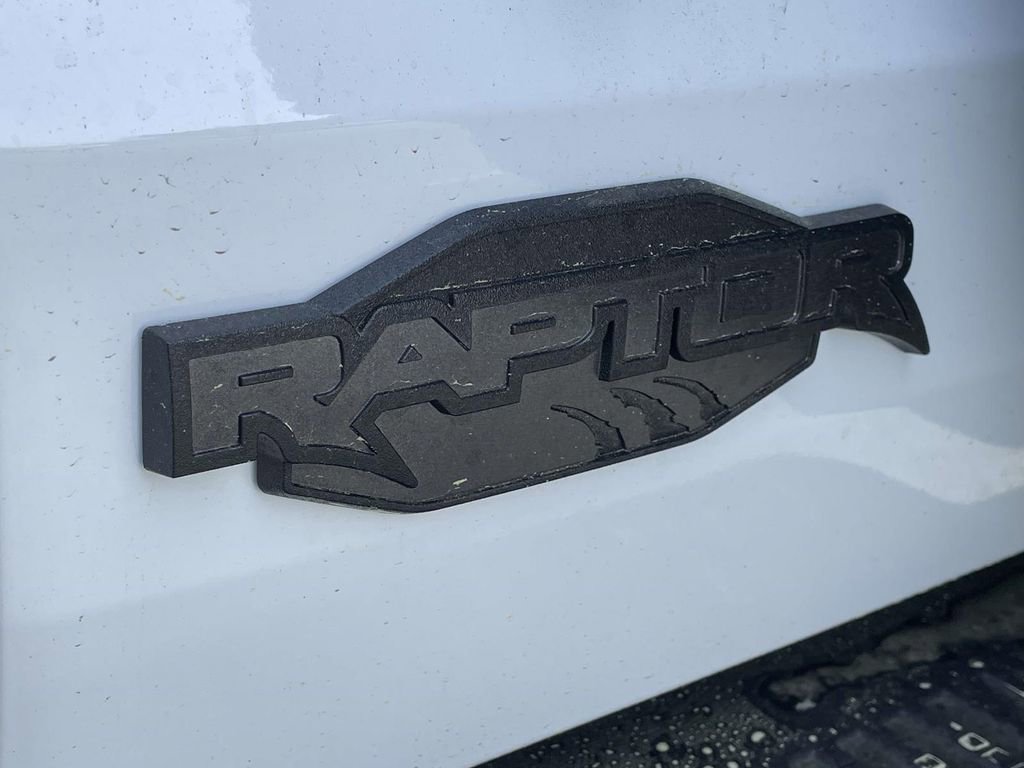 New 2026 Ford Bronco Raptor w/ Interior Carbon Fiber Pack AWD/4WD image 7