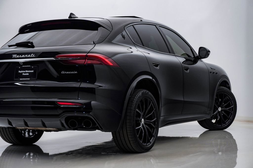 Used 2023 Maserati Grecale Modena AWD/4WD image 10