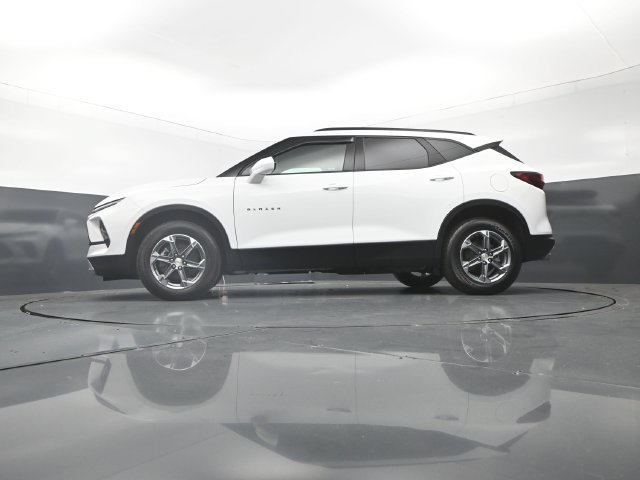 Used 2024 Chevrolet Blazer LT w/ Convenience Package FWD image 34