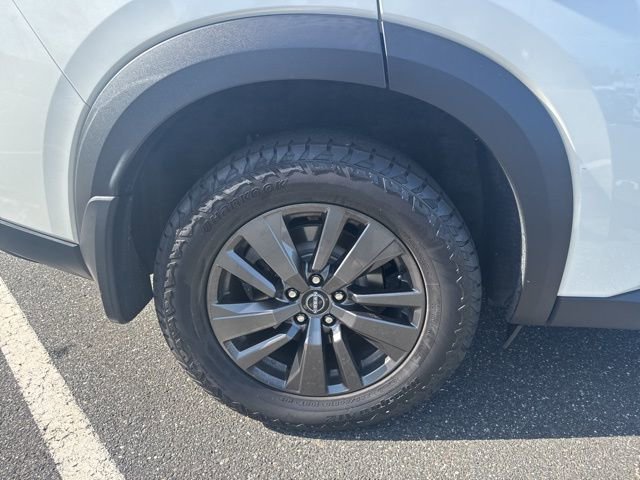 Used 2022 Nissan Pathfinder SV image 32