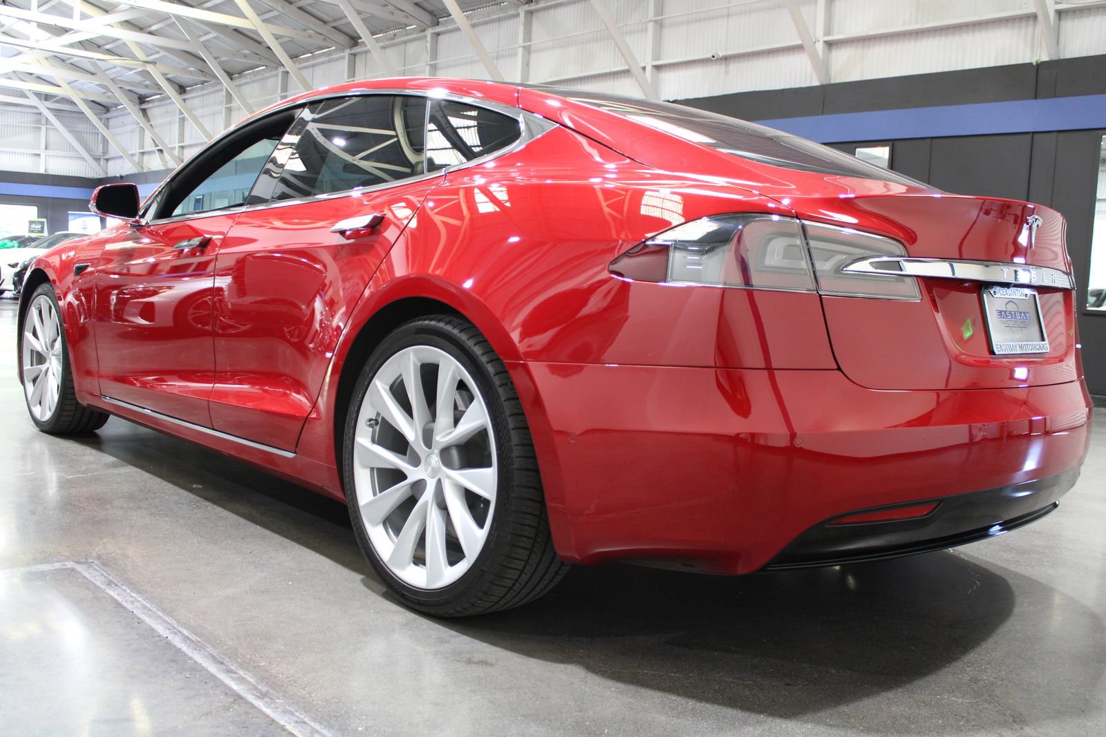 Used 2020 Tesla Model S Long Range Plus AWD/4WD image 9