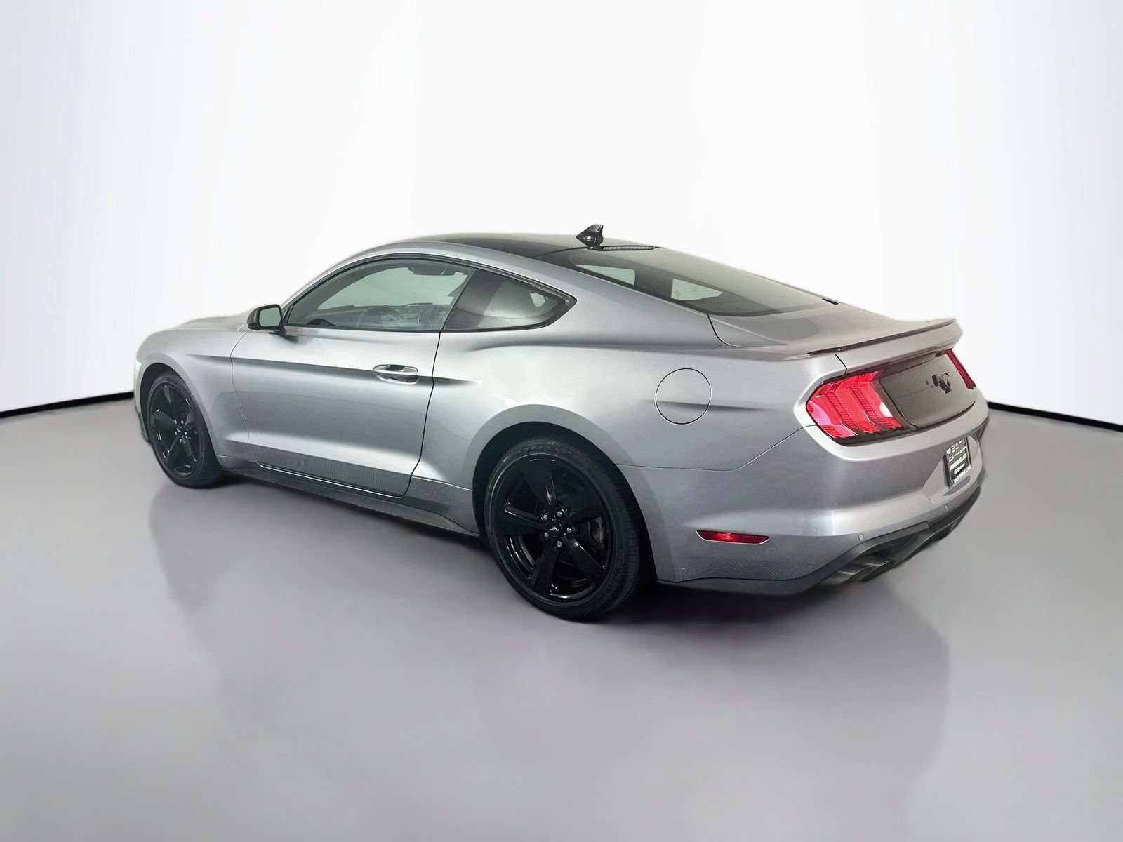 Used 2023 Ford Mustang Premium RWD image 5