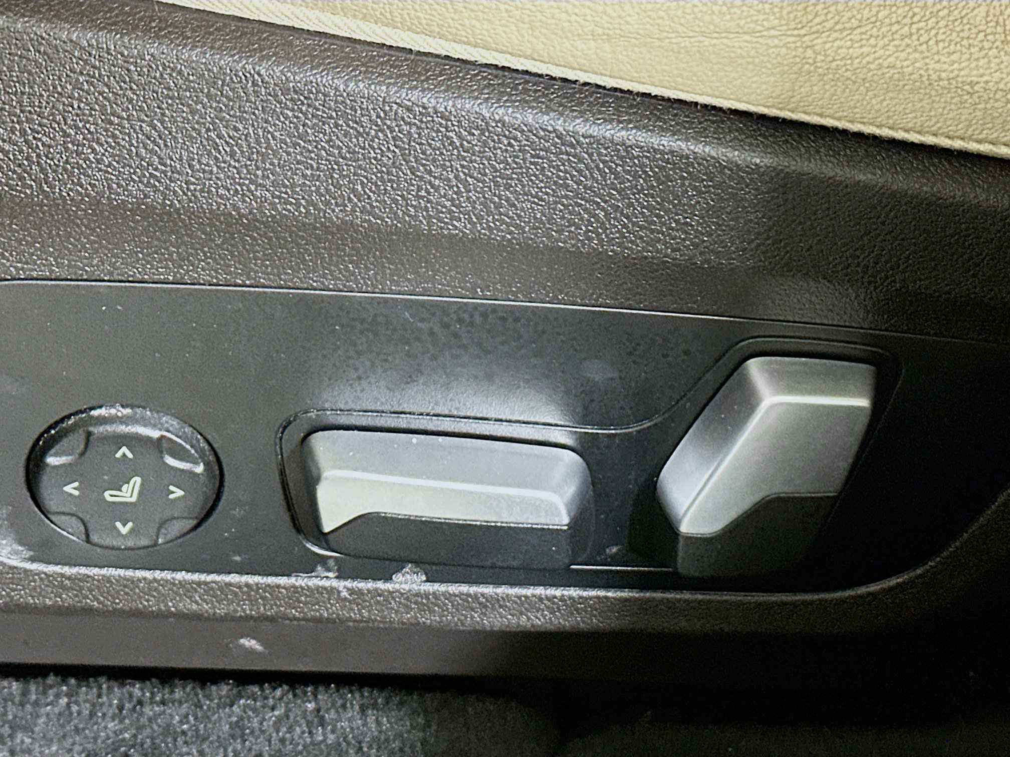 Used 2023 BMW X3 sDrive30i w/ Convenience Package image 13