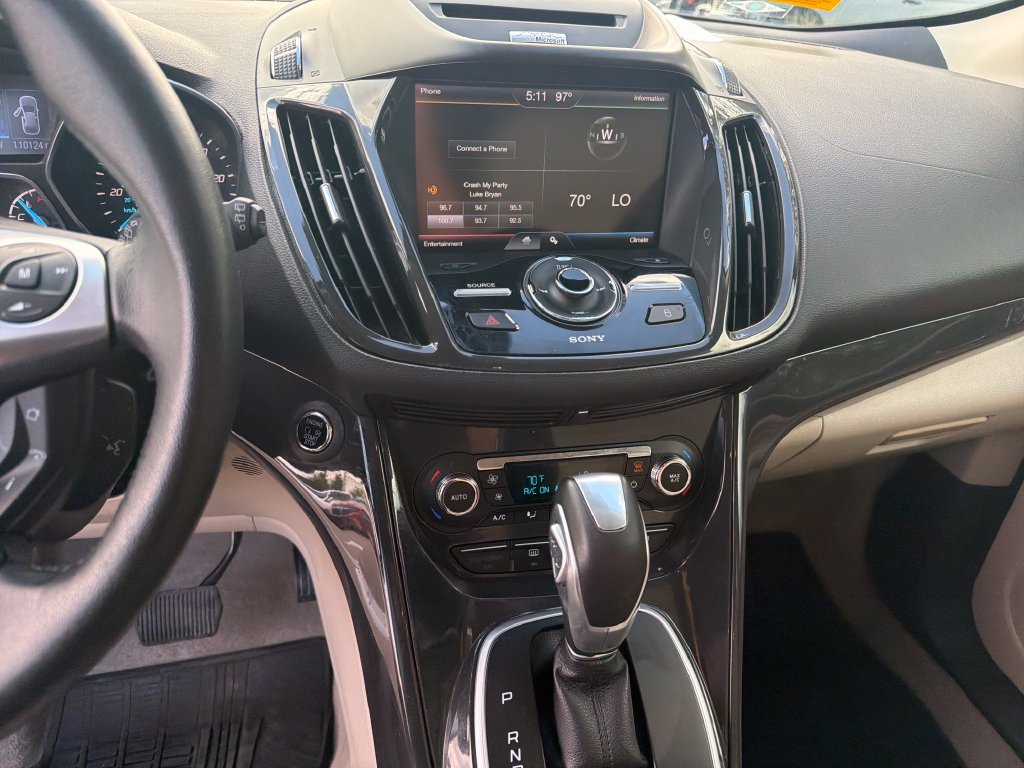Used 2014 Ford Escape Titanium FWD image 22