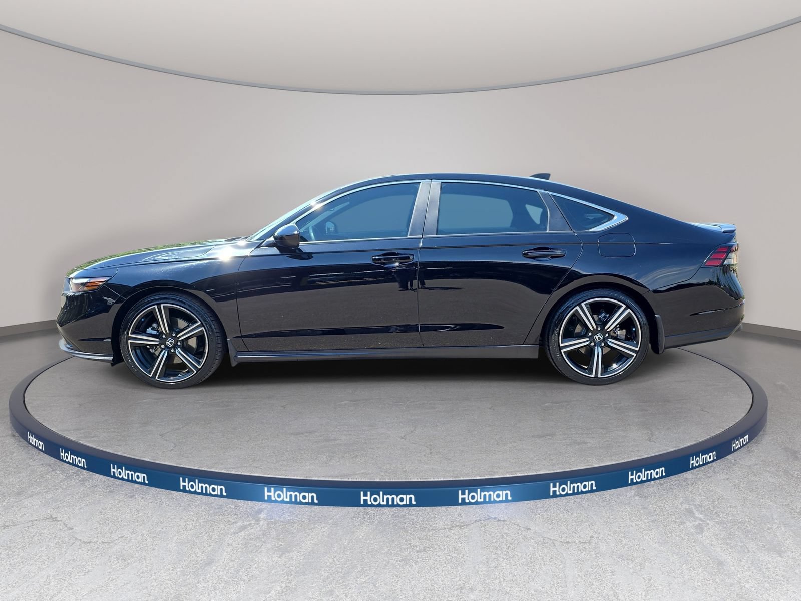 Used 2023 Honda Accord Sport image 9