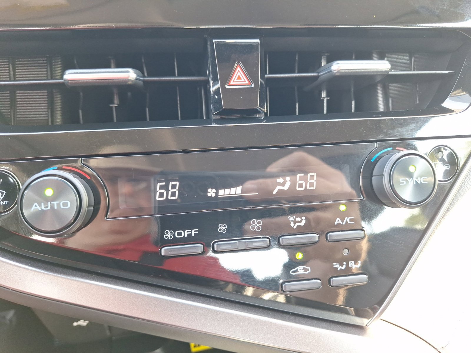 Used 2024 Toyota Camry XSE w/ Cold Weather Package FWD image 25