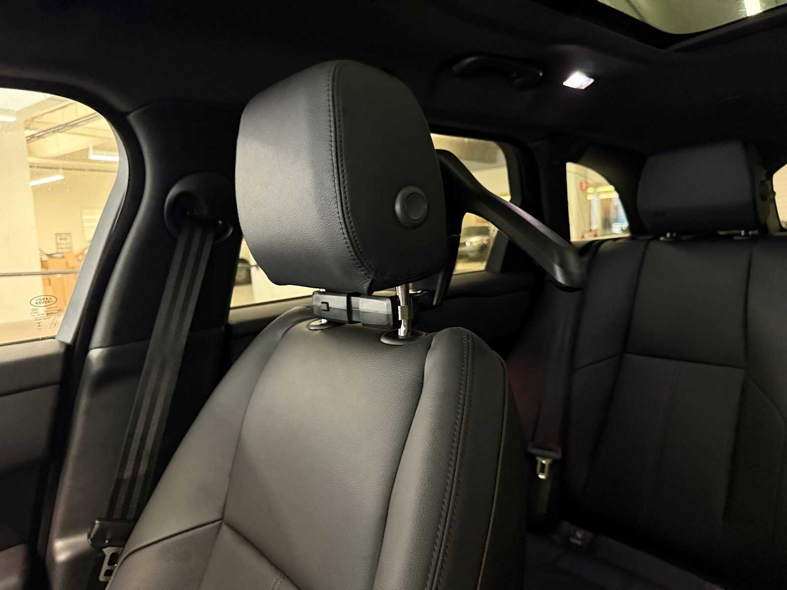 Used 2026 Land Rover Range Rover Velar Dynamic SE image 30