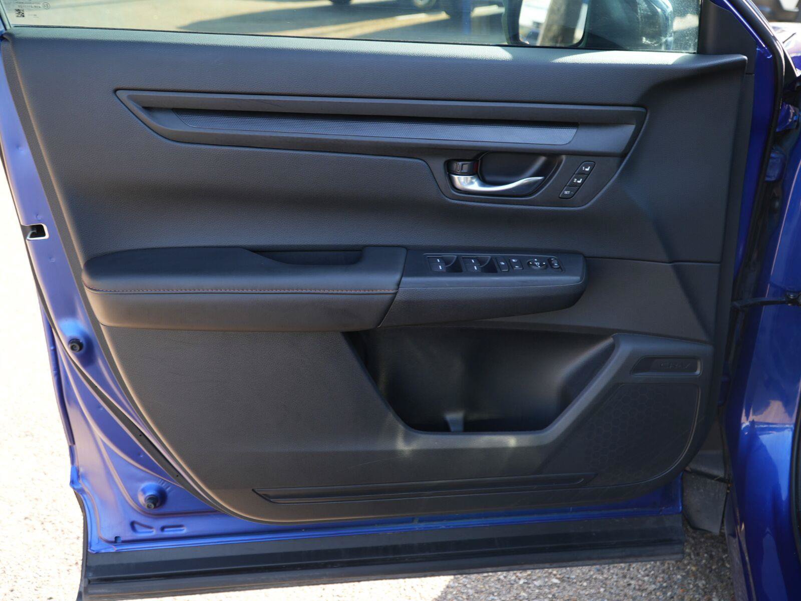 Used 2025 Honda CR-V Sport-L image 5