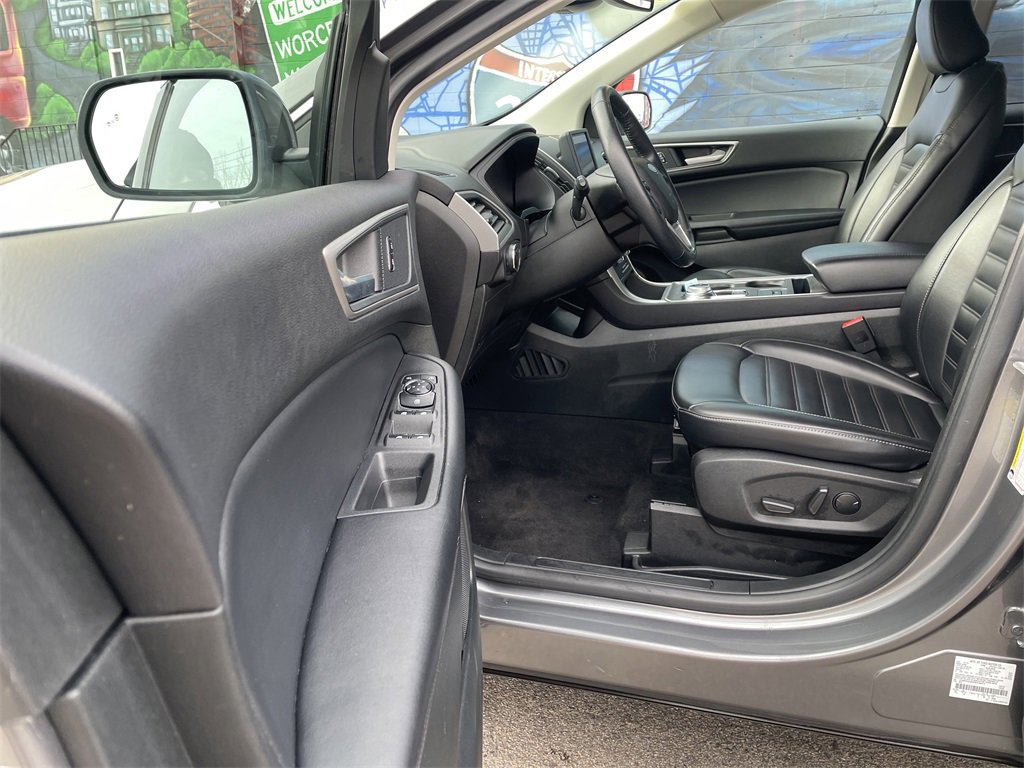 Used 2023 Ford Edge SEL image 14