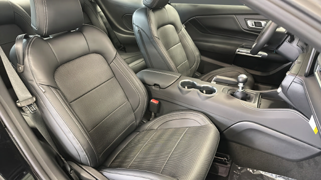 New 2026 Ford Mustang GT Premium w/ GT Performance Package RWD image 22