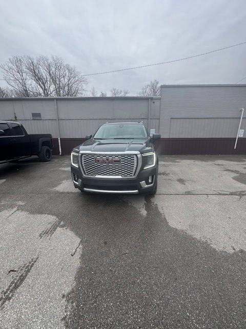 Used 2022 GMC Yukon Denali AWD/4WD image 3