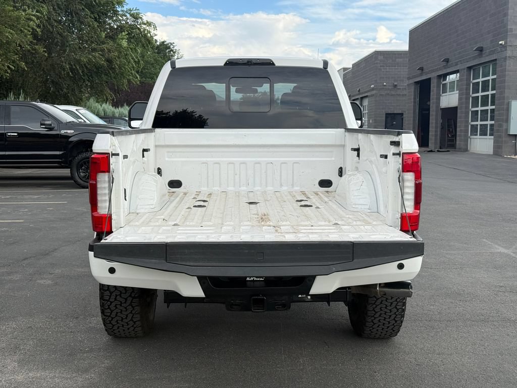 Used 2019 Ford F350 Platinum w/ Platinum Ultimate Package AWD/4WD image 12