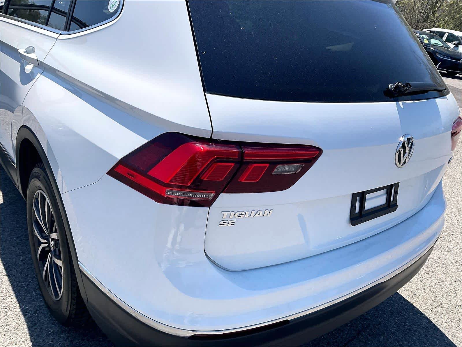Used 2020 Volkswagen Tiguan SE AWD/4WD image 35