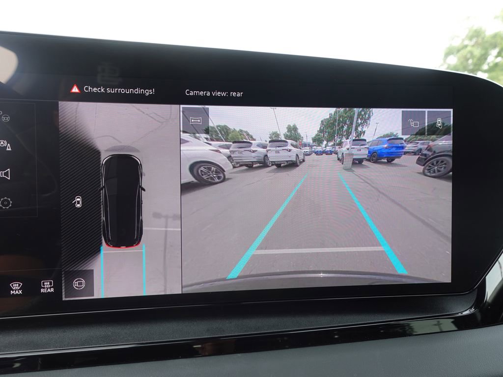 Used 2025 Audi Q6 e-tron Premium w/ Convenience Package image 14