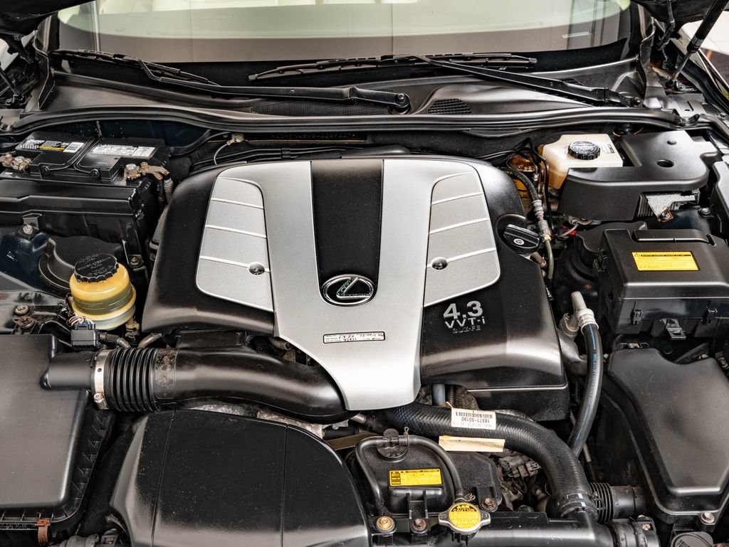 Used 2004 Lexus SC 430 Convertible RWD image 52