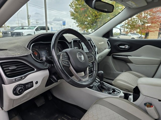 Used 2020 Jeep Cherokee Limited image 11