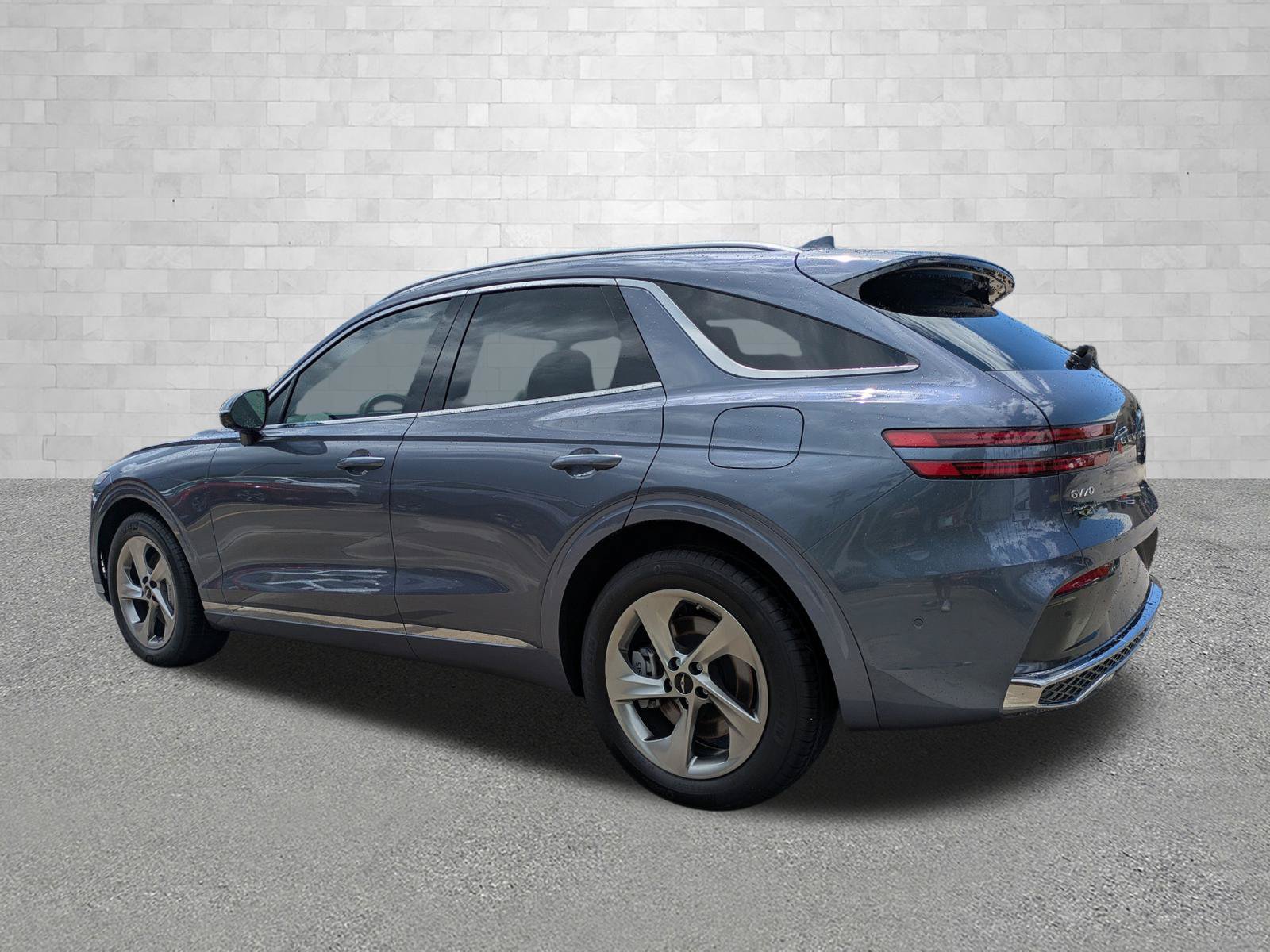 Certified 2026 Genesis GV70 2.5T Advanced AWD/4WD image 4