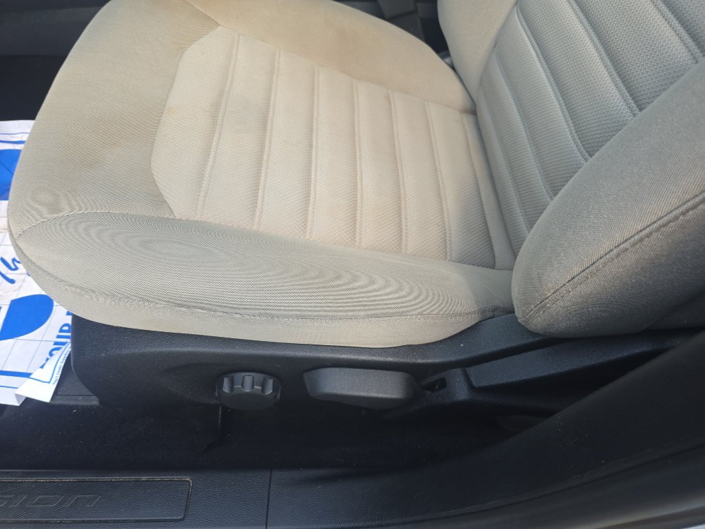 Used 2017 Ford Fusion S FWD image 17