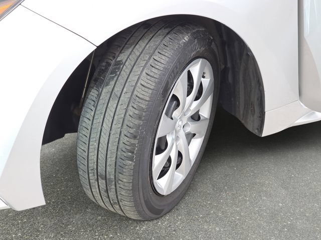 Used 2023 Toyota Corolla LE FWD image 31