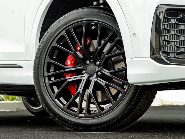 New 2026 Audi SQ8 Premium Plus AWD/4WD image 11