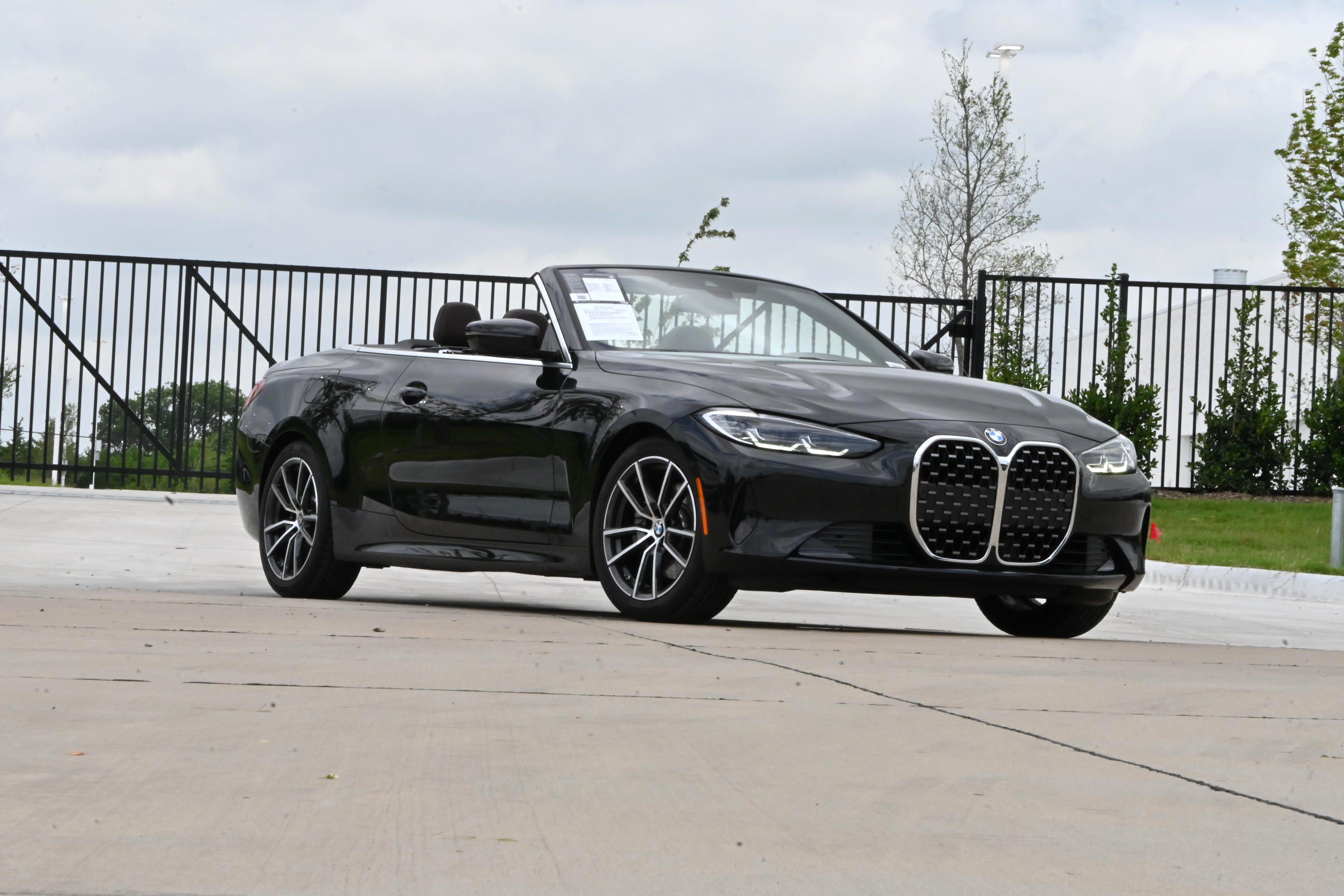 Certified 2023 BMW 430i Convertible w/ Premium Package RWD image 2