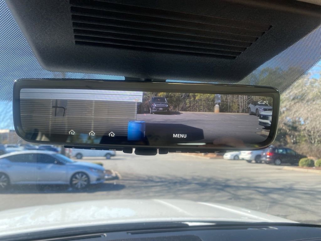 Used 2024 Nissan Armada Platinum w/ Captain's Chairs Package image 22