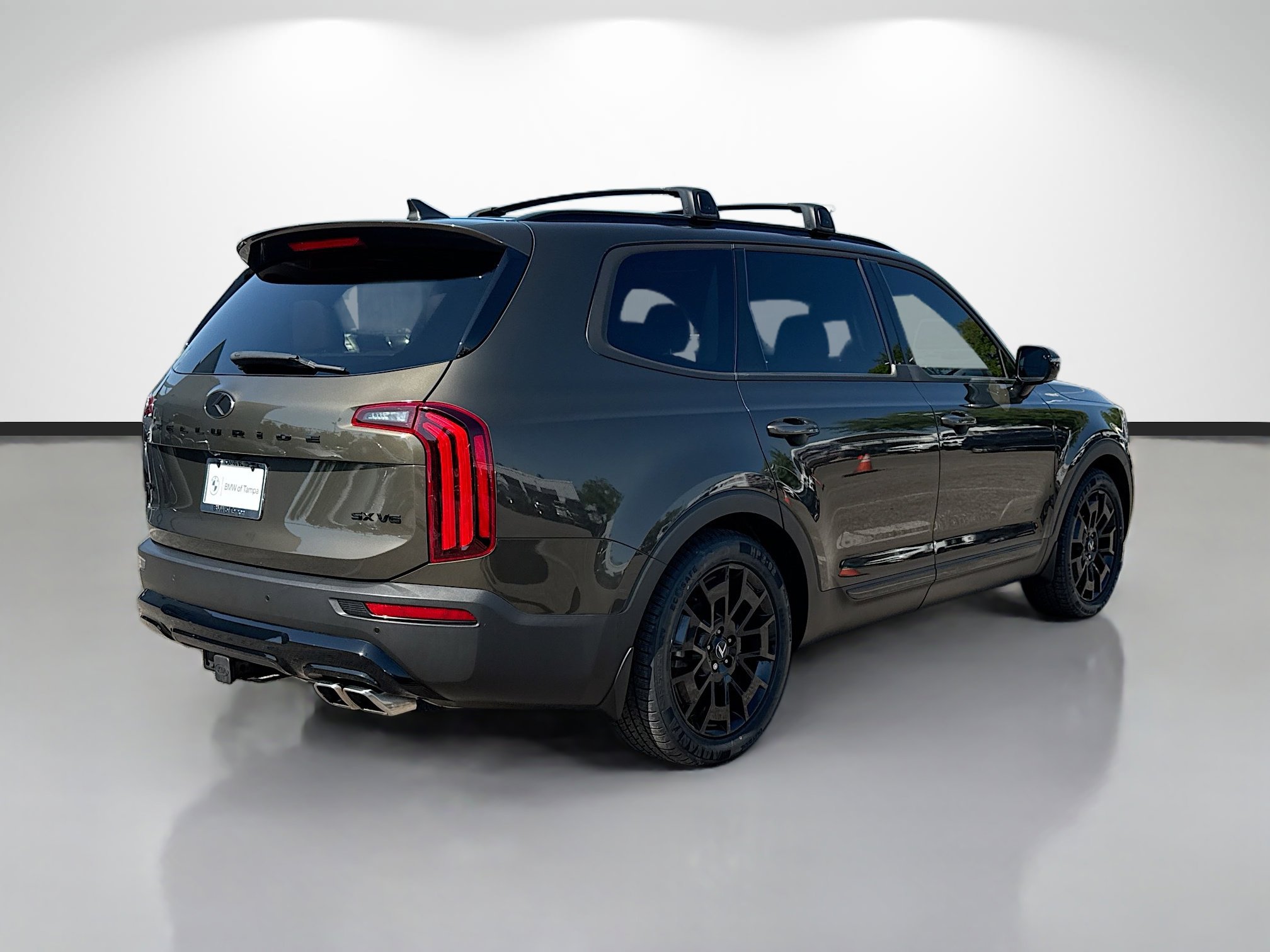 Used 2021 Kia Telluride SX w/ SX Prestige Package AWD/4WD image 3