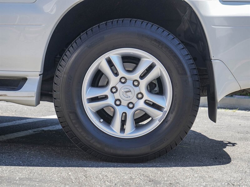 Used 2004 Lexus GX 470 image 13