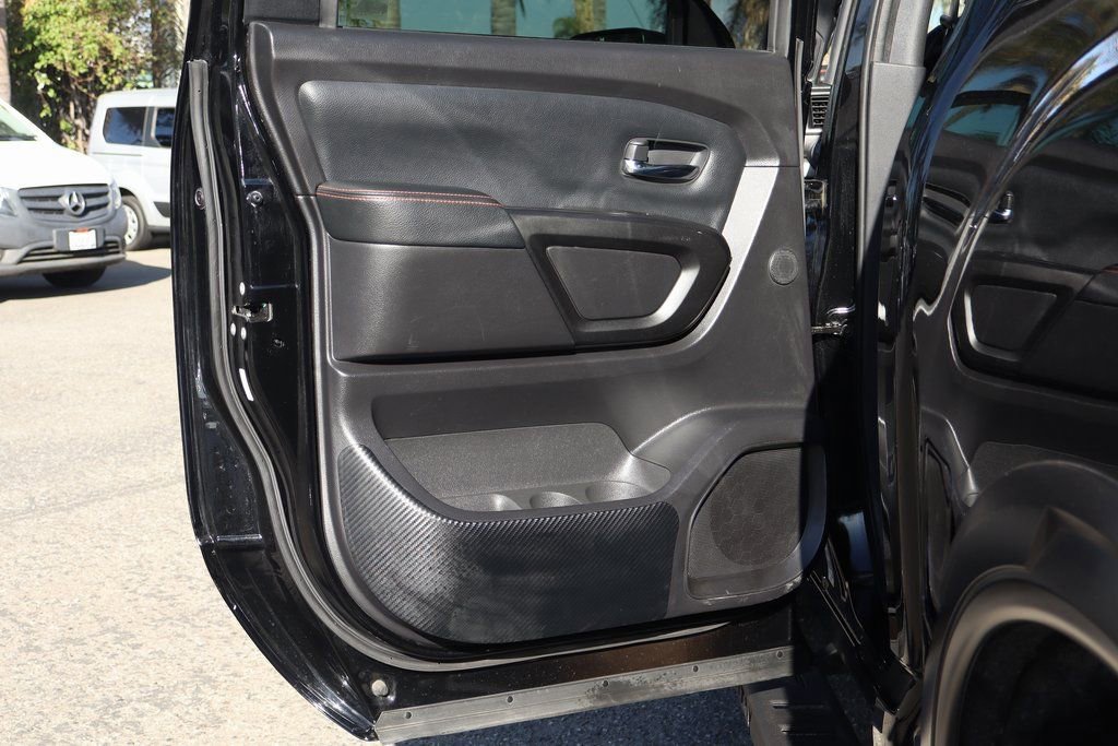 Used 2021 Nissan Titan PRO-4X w/ Pro-4x Convenience Package AWD/4WD image 44