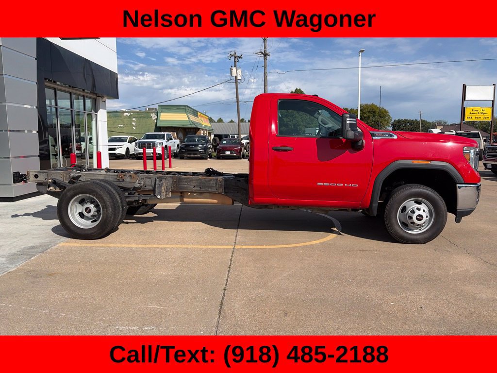 Used 2021 GMC Sierra 3500 4x4 Regular Cab w/ Convenience Package image 8