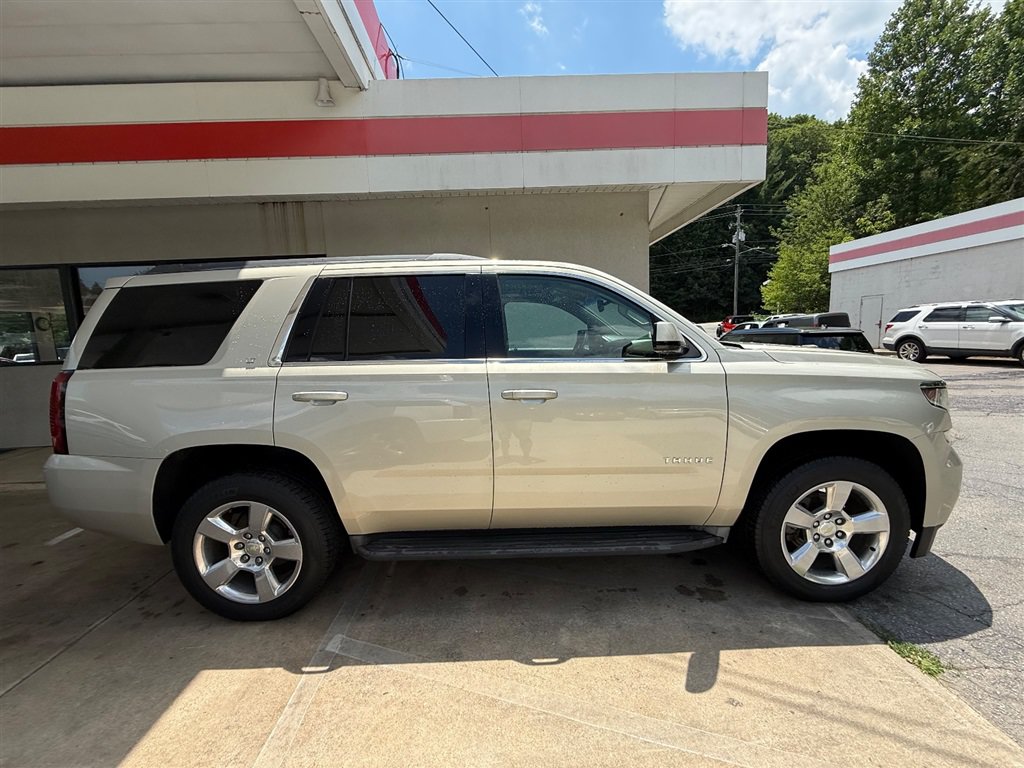 Used 2015 Chevrolet Tahoe LT w/ Max Trailering Package AWD/4WD image 2