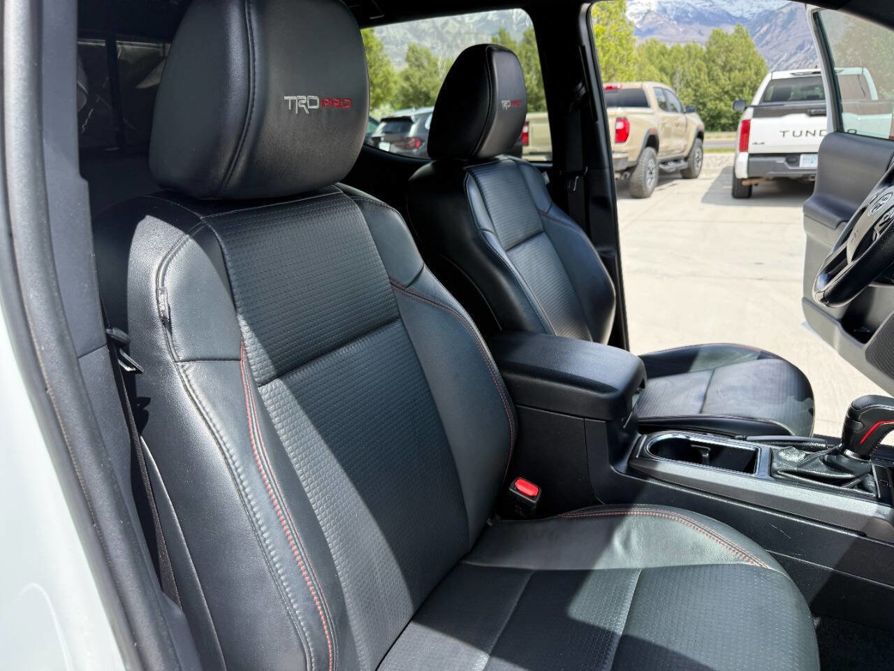 Used 2018 Toyota Tacoma TRD Pro AWD/4WD image 32