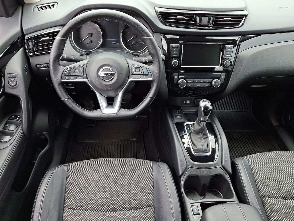 Certified 2022 Nissan Rogue Sport SV w/ Technology Package image 11