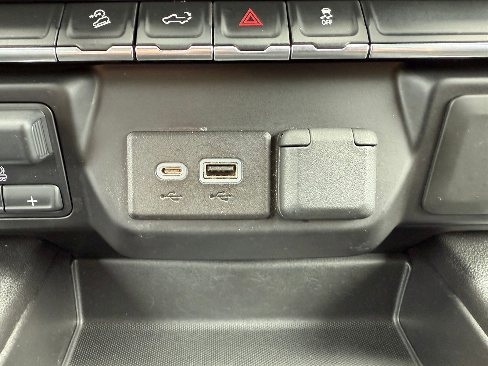 Certified 2021 Chevrolet Silverado 1500 LT Trail Boss w/ Bed Protection Package AWD/4WD image 26